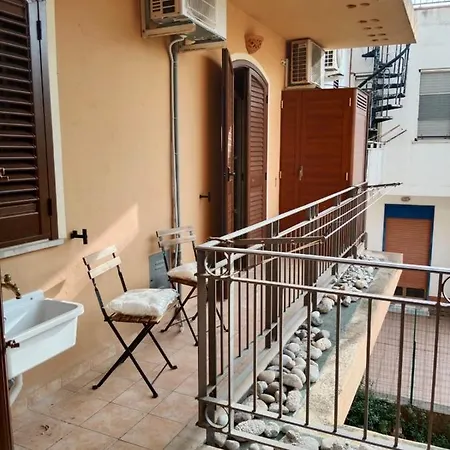 Il Faro Di Ganzirri Guest house